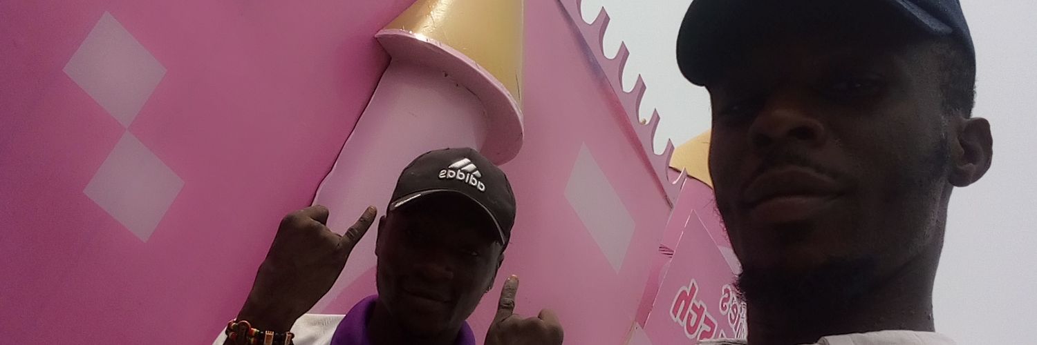 simplyTOBIARS's profile banner image