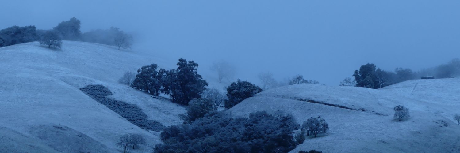 advythr's profile banner image