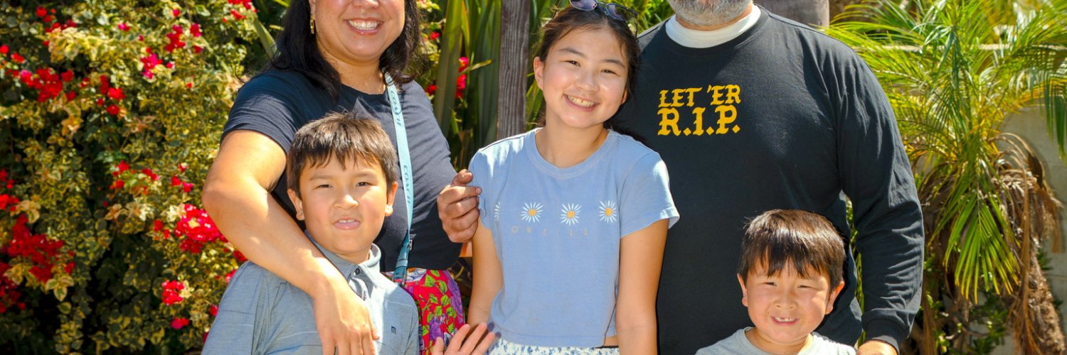 ChucksingLee's profile banner image