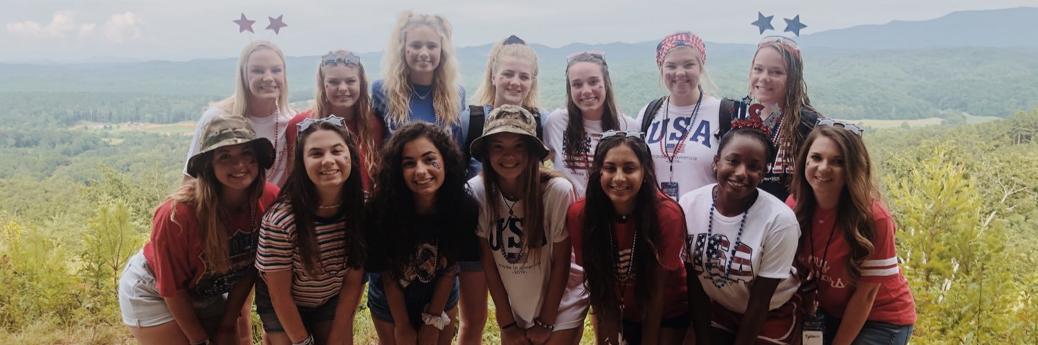 natalie_perk's profile banner image