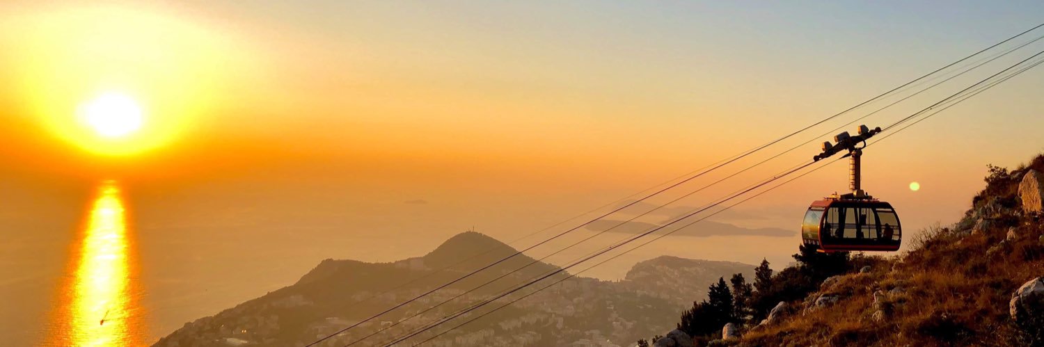 manongrlr's profile banner image