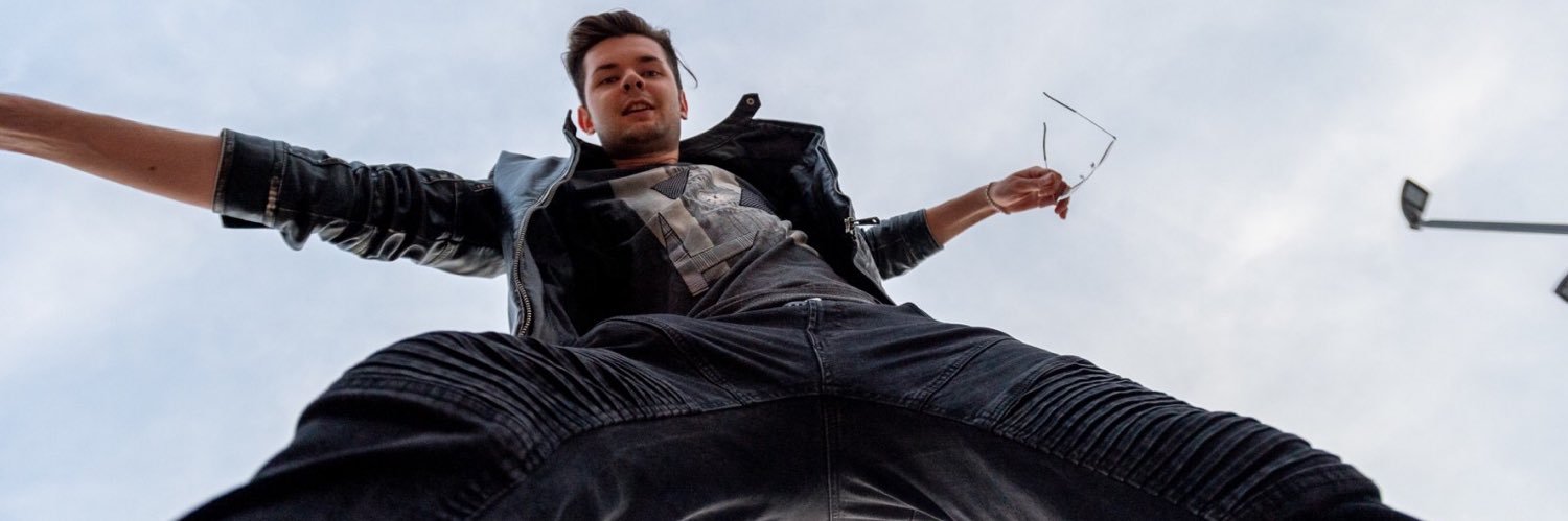 alex1nee's profile banner image
