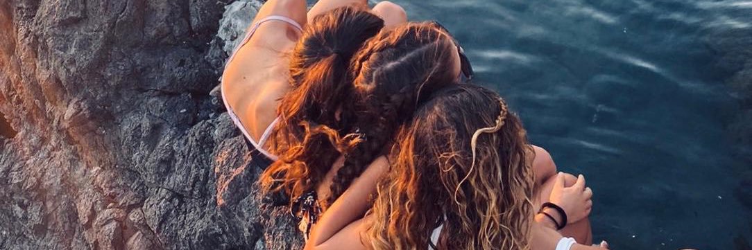 RoaMarta's profile banner image