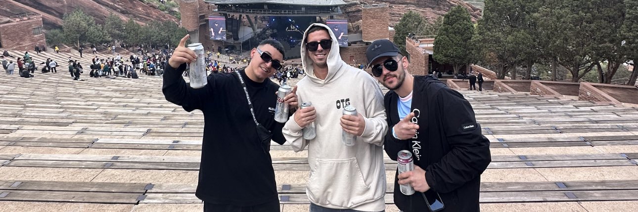 Beeveeeee's profile banner image