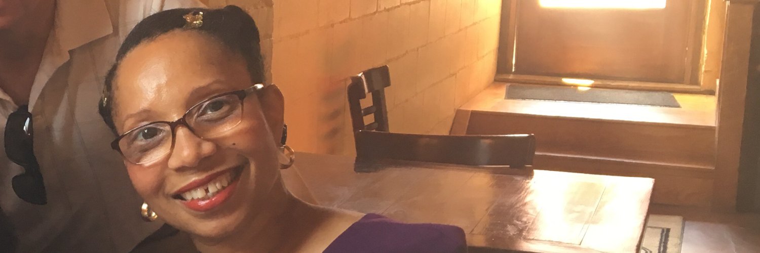 DeoniaNeveu's profile banner image