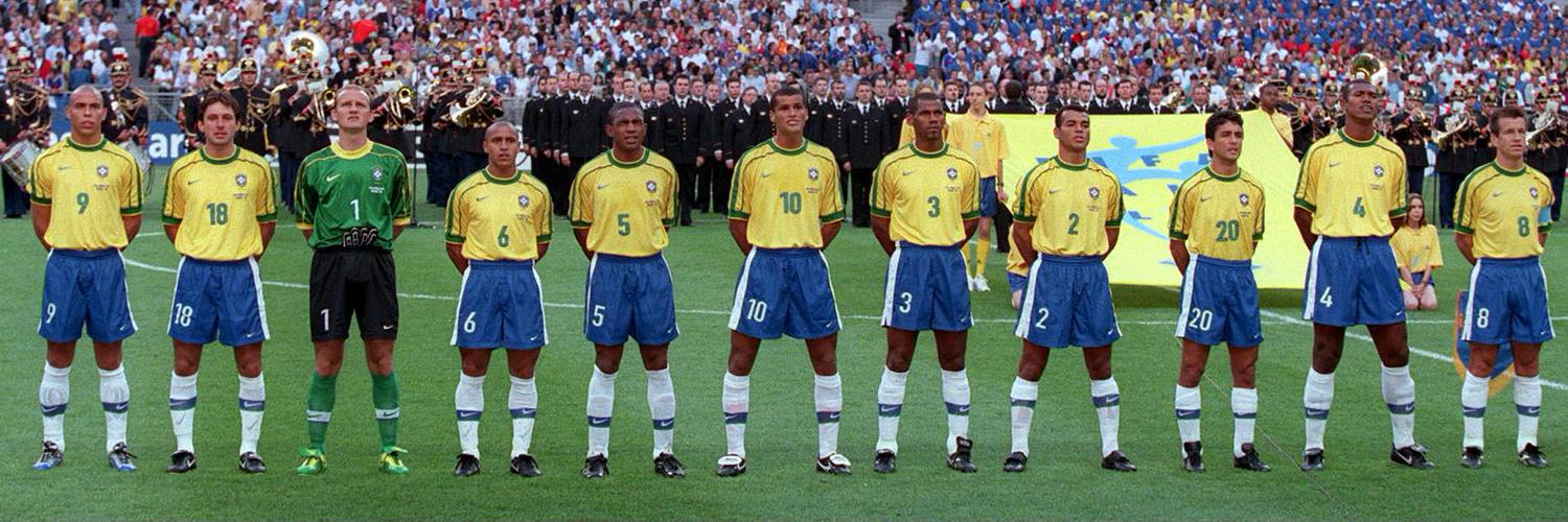 Hilo de la selección de Brasil 1500x500