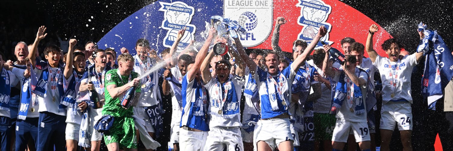 Sky Bet League One's banner