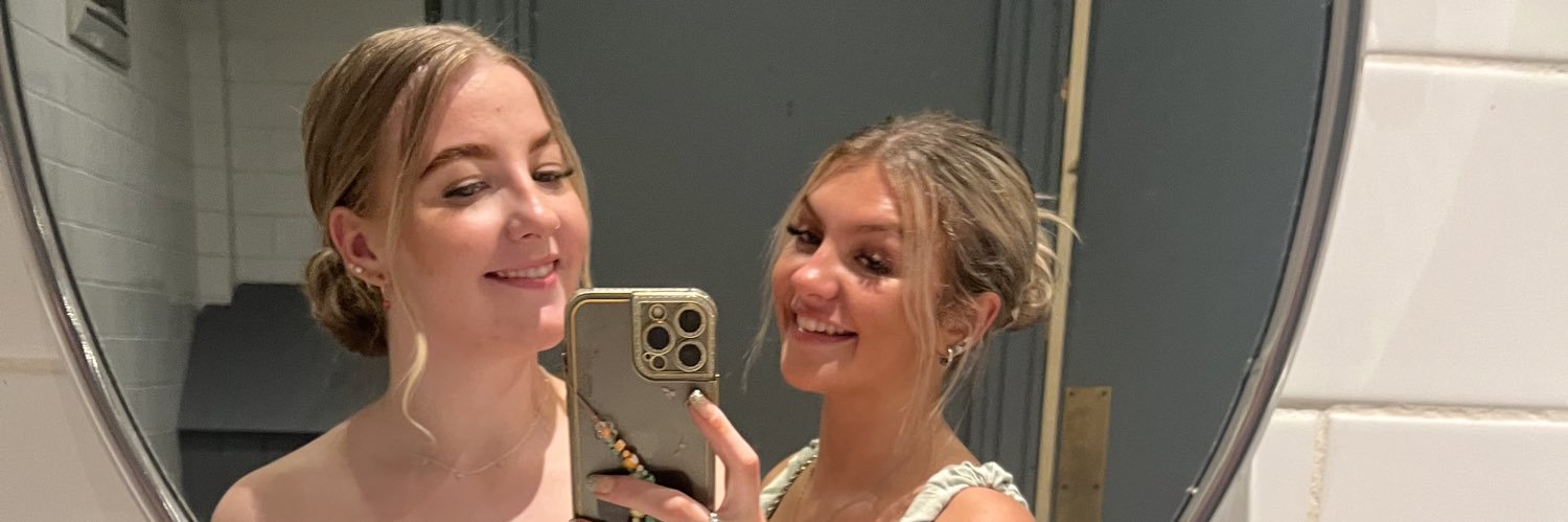 larataylor22's profile banner image