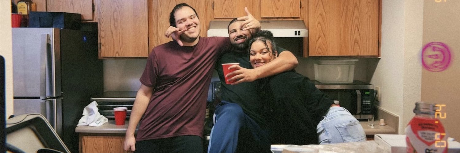 aylyssuh's profile banner image