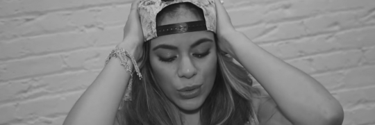 dinahrola's profile banner image