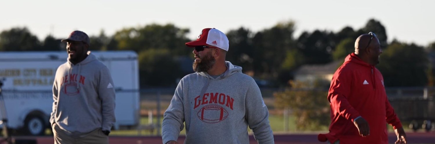 dvoth1's profile banner image