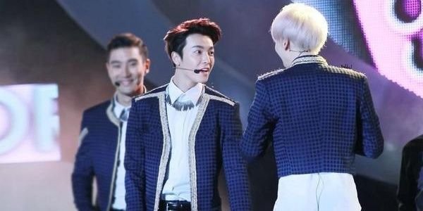 Teukie093's profile banner image