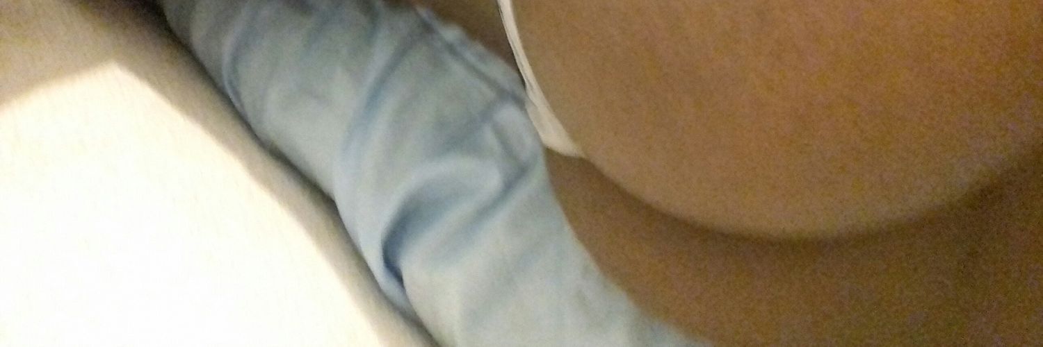 deessssst's profile banner image