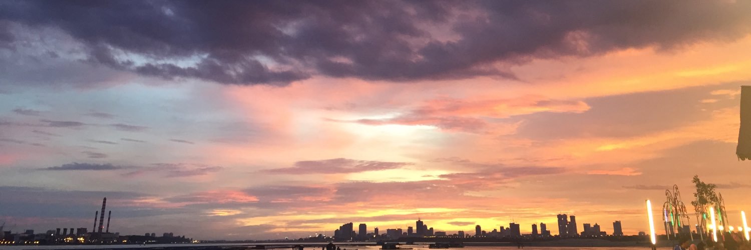 WooVicki's profile banner image