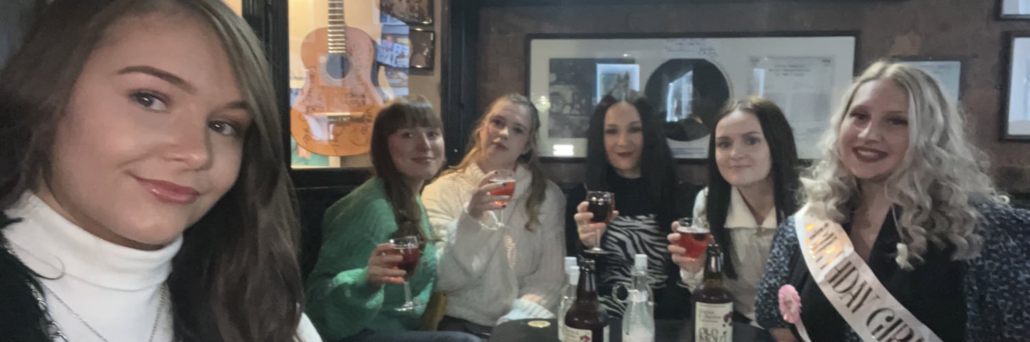 millie_taylor97's profile banner image