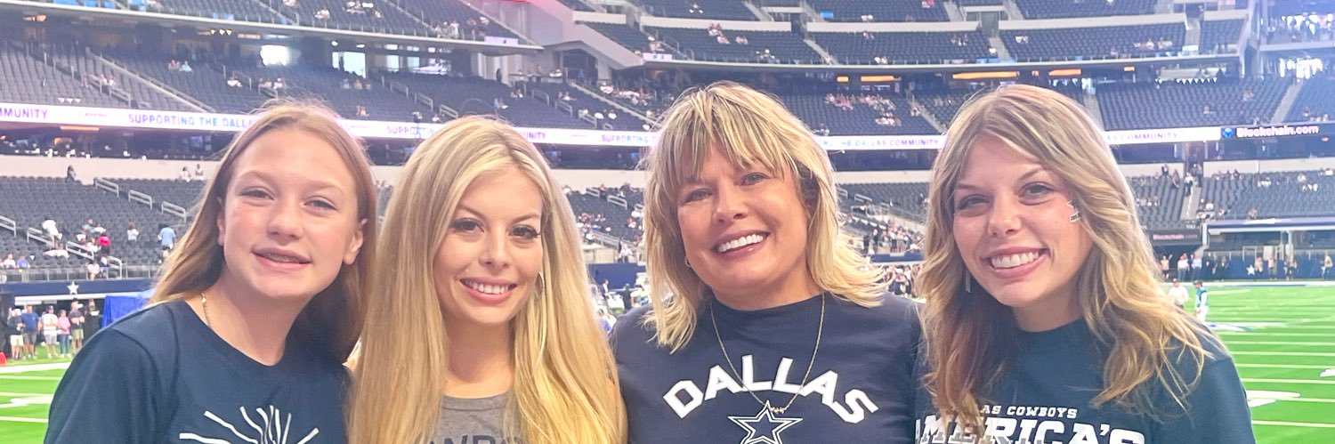AmyClayThomas's profile banner image