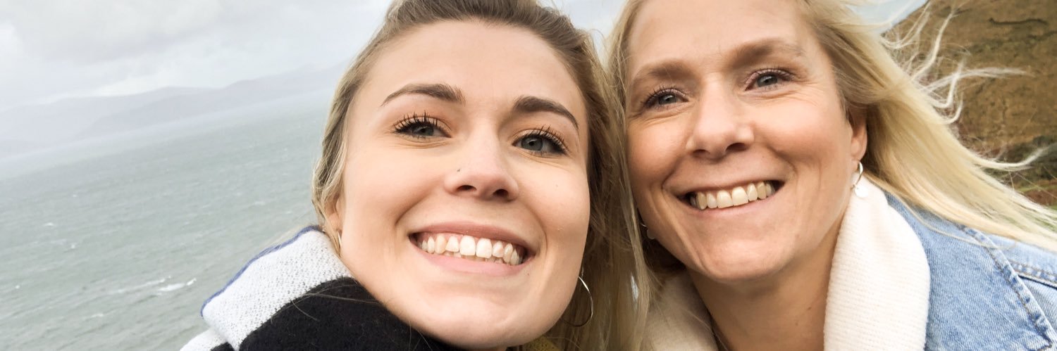 meggming's profile banner image