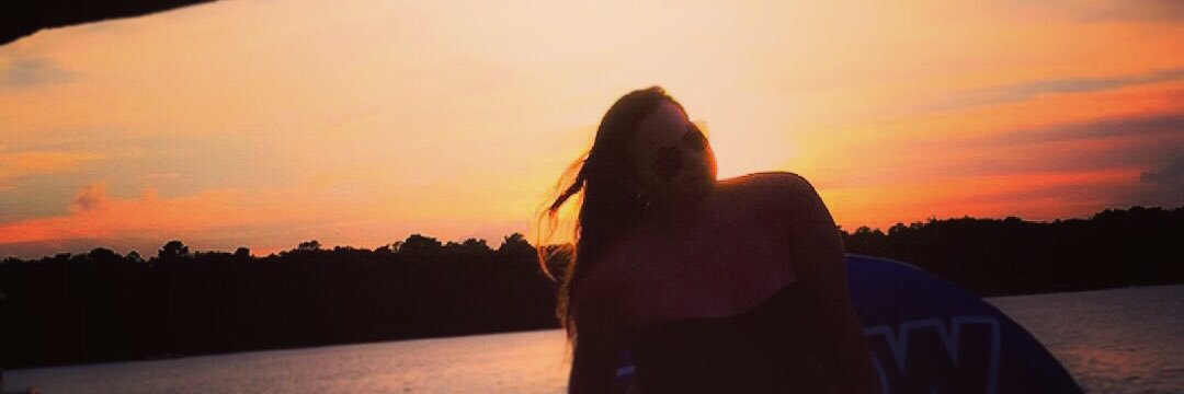 aliemallory's profile banner image