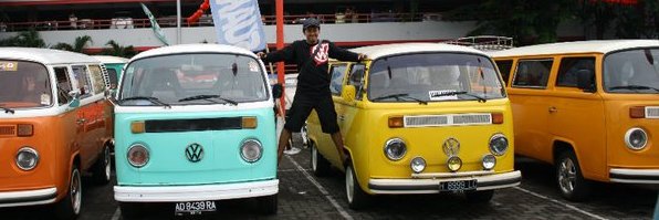 pilotkombi's profile banner image