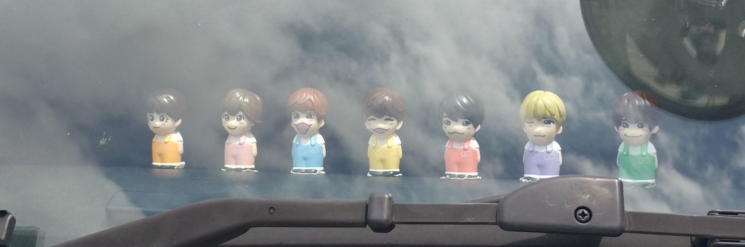 aamnos_1103's profile banner image
