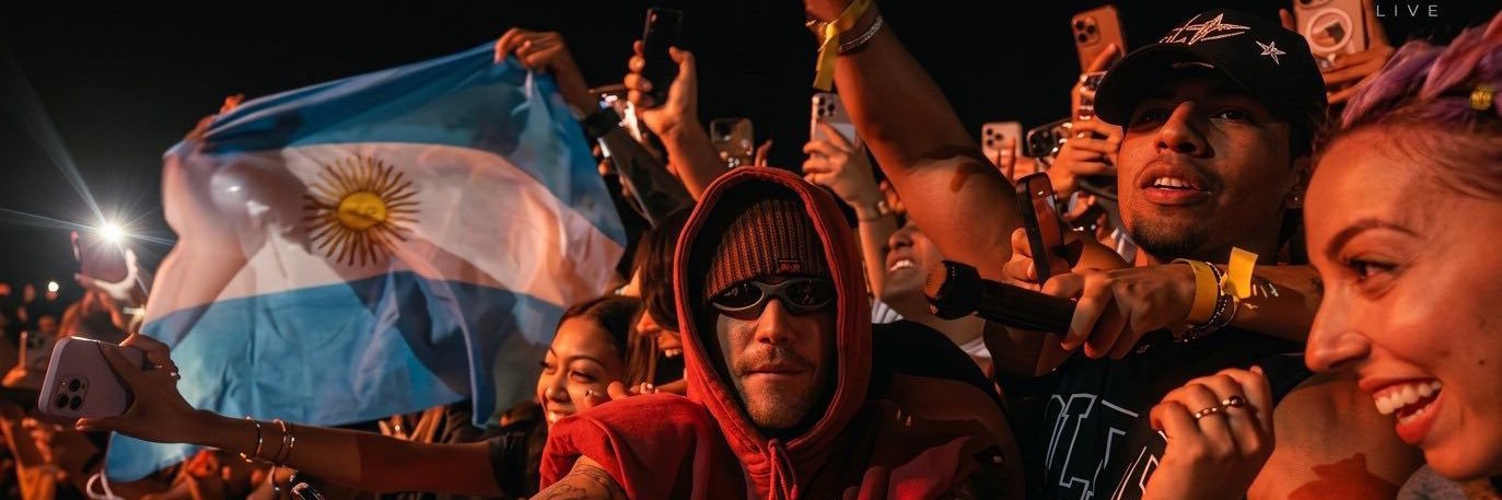 barbrozt's profile banner image