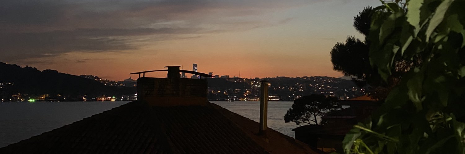 Qeceguzel's profile banner image