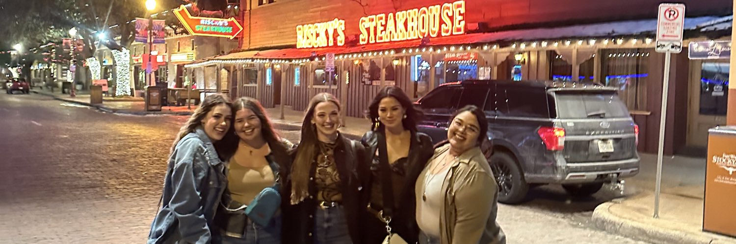 queenngabs's profile banner image