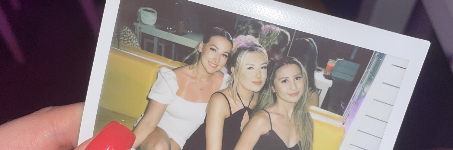 megansimsx's profile banner image