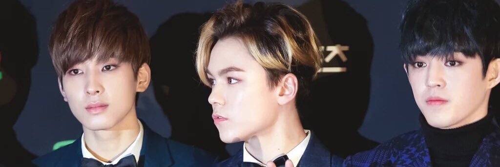 ver___non__'s profile banner image