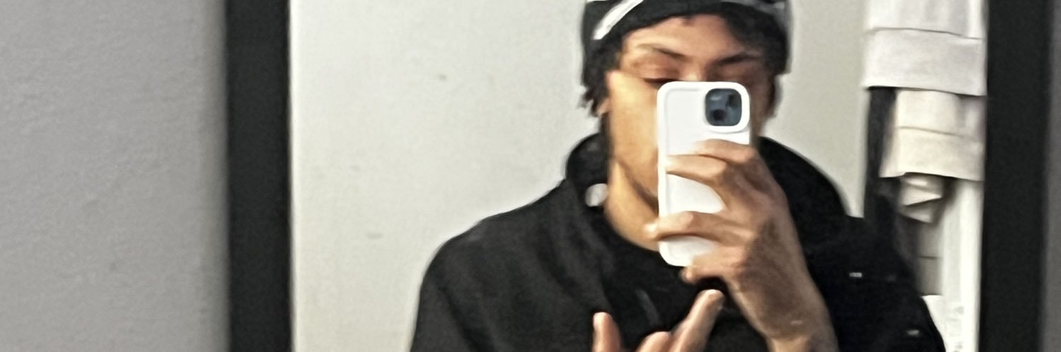 Napriester's profile banner image