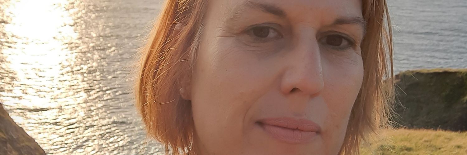 Angela Cazeaux💙 banner