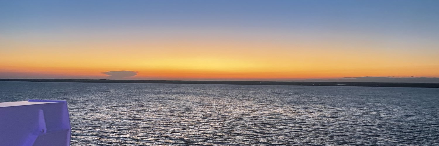 EmmaxHelene's profile banner image