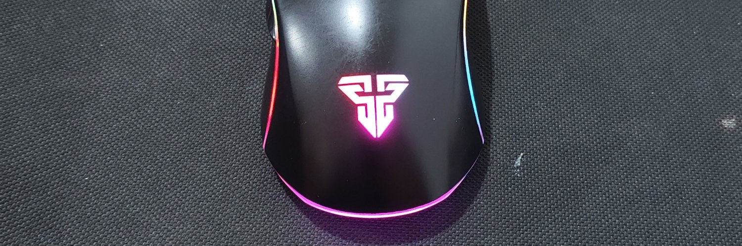 k_yuslye's profile banner image