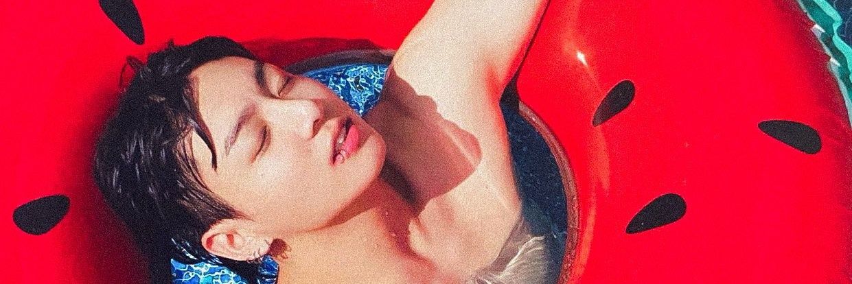 FlorenciaViola's profile banner image