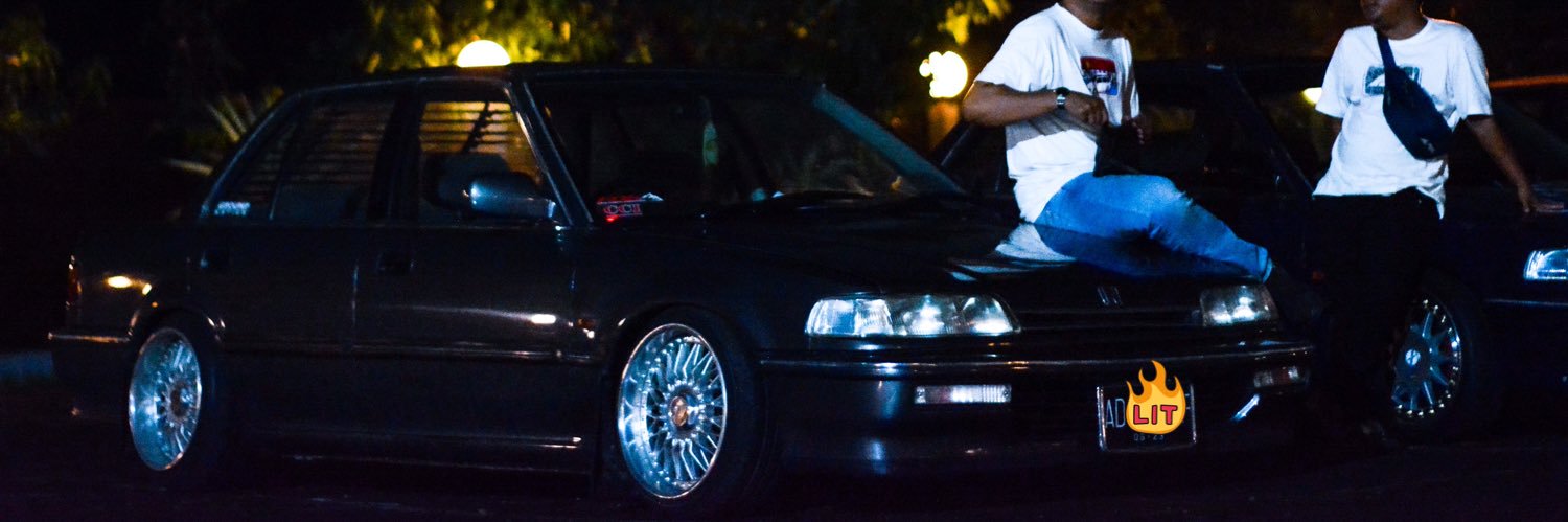 Yannas27's profile banner image