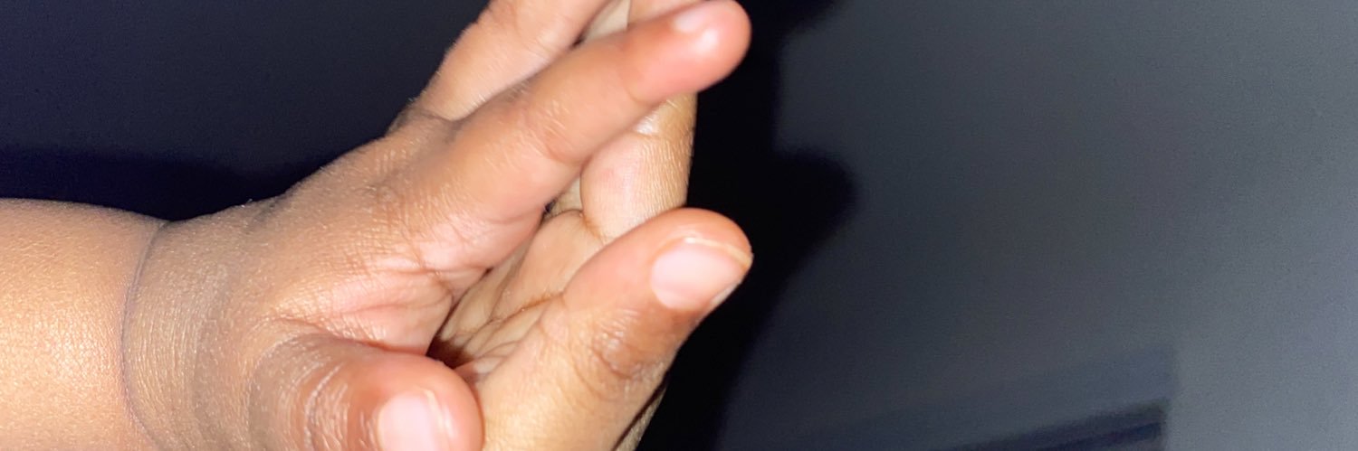 laadydeee_'s profile banner image