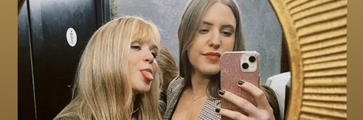 MartinezLaura96's profile banner image