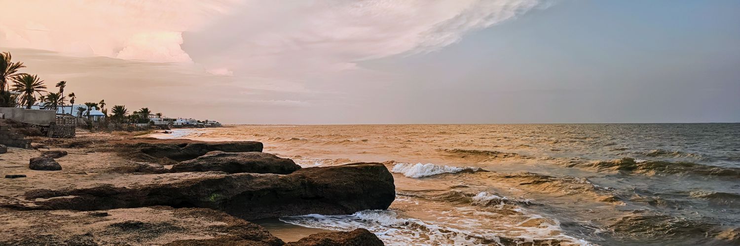 LoreeeMB's profile banner image