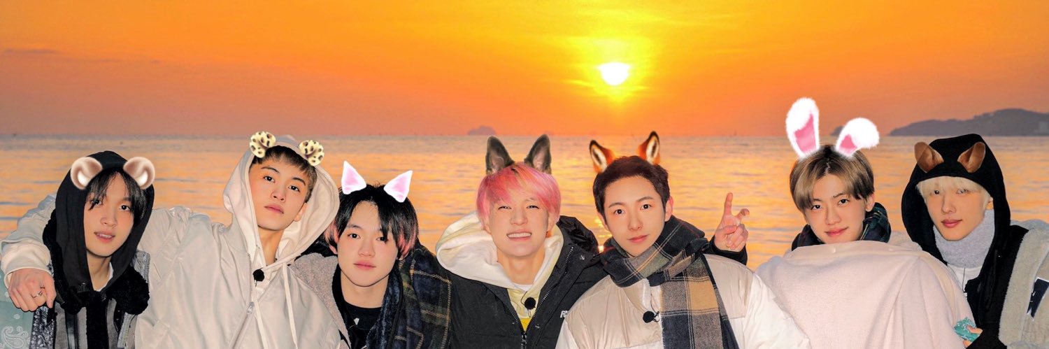 ร๊อง🌈✨ banner