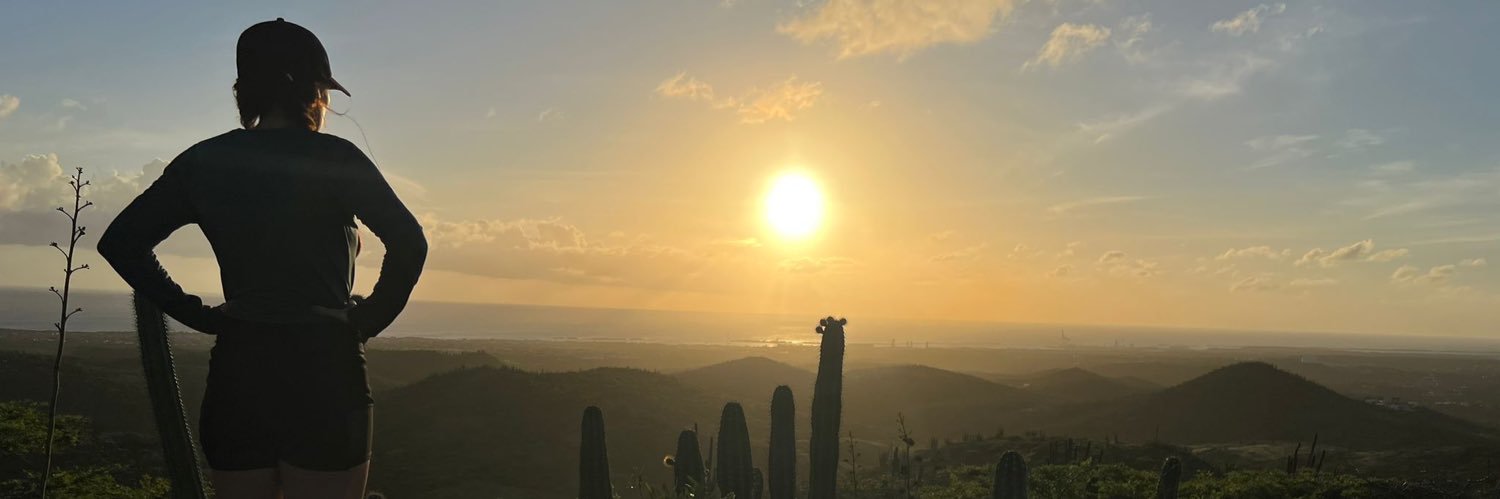 LoreValencia02's profile banner image