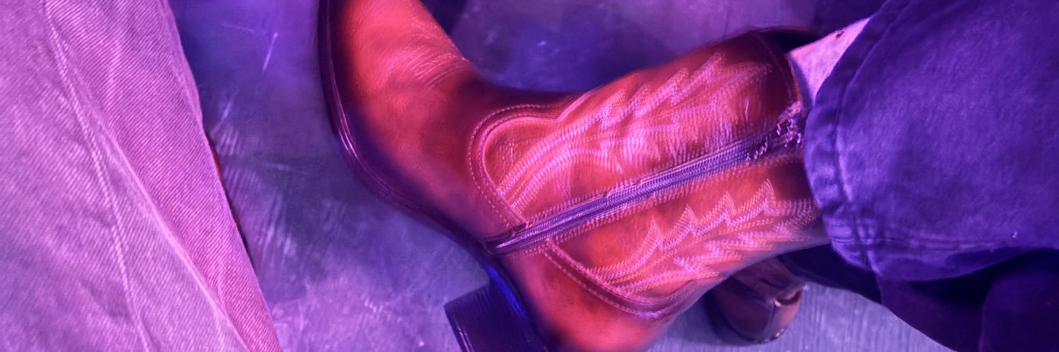 DianaEsc's profile banner image