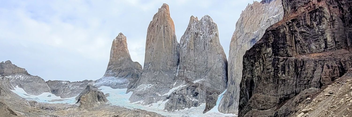 Lore 😉🌷 banner