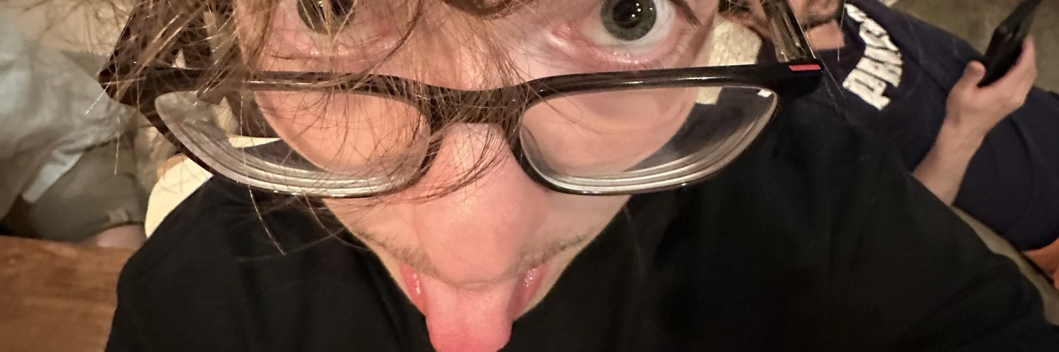 kuroeuw's profile banner image