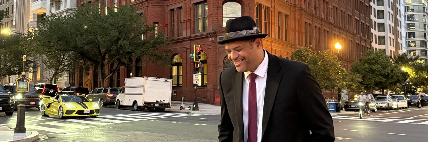 raymondcastello's profile banner image