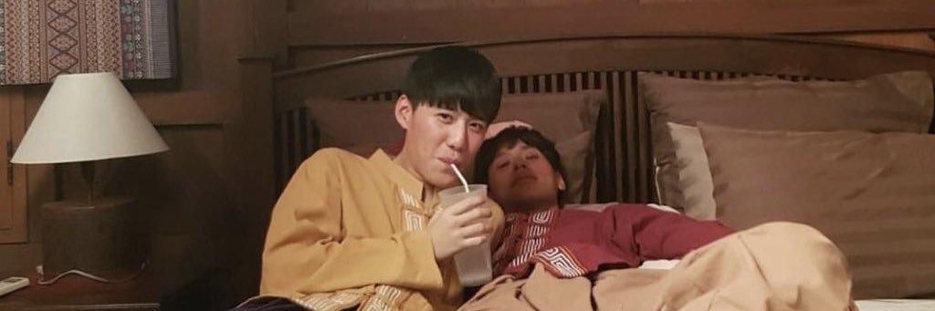 hhtraee's profile banner image
