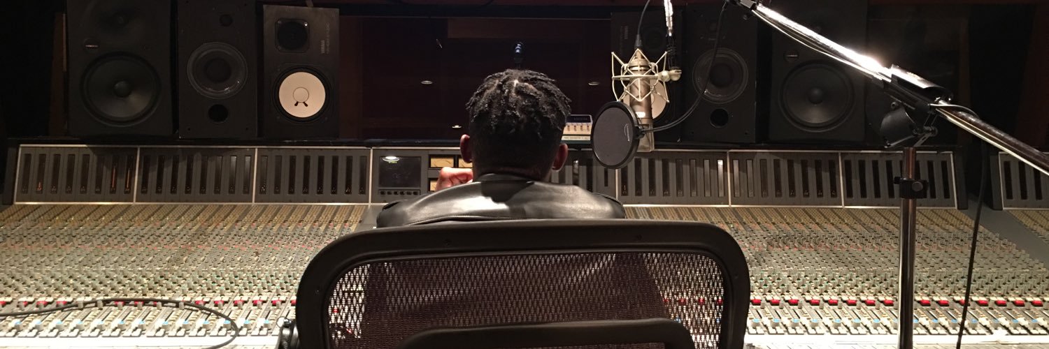 Officialtrilli1's profile banner image