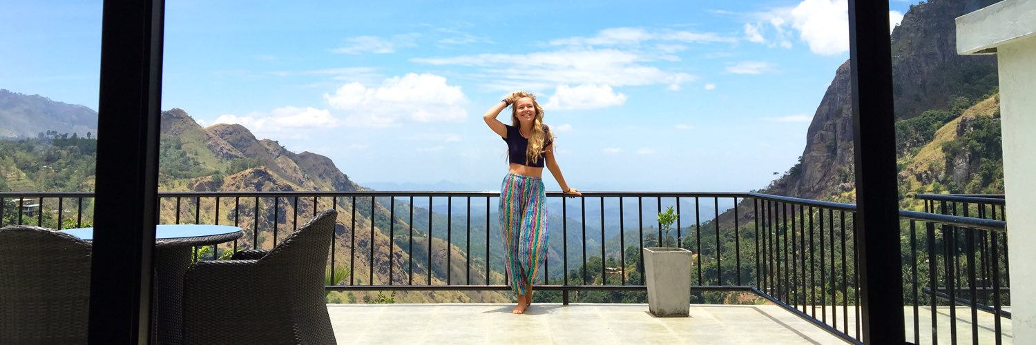 ElizabethJanet_'s profile banner image