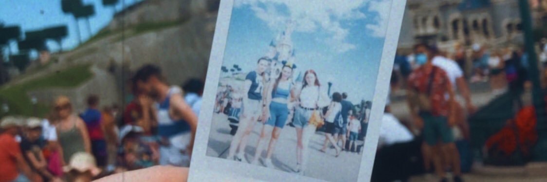 _meganknows's profile banner image