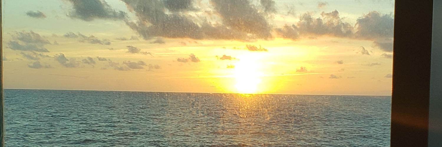 derder33's profile banner image