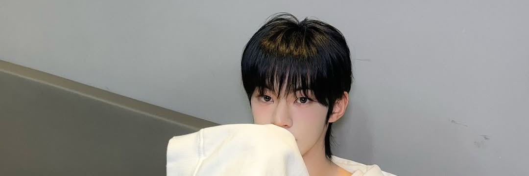 sy946's profile banner image